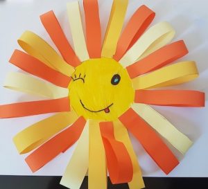 Soleil en papier: activité manuelle enfant