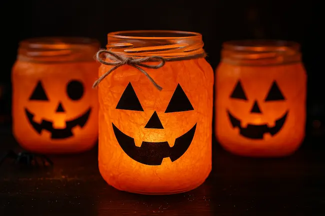 Bricolage lanterne citrouille Halloween : activité DIY pour enfants