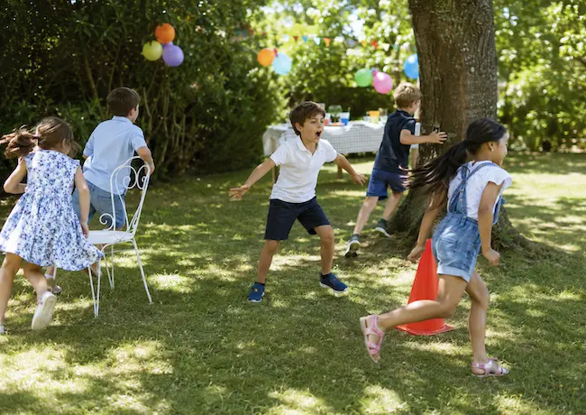 Jeu Au feu : règles et variantes pour enfants